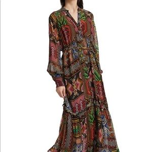 maxi dress, A-line silhouette.
Button front
Lined
100% viscose
Hand wash